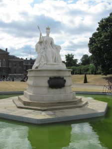 Queen Victoria Statue, Kensington Palace
