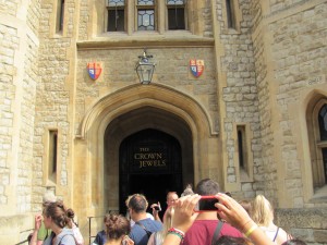 Waiting to see the Crown Jewels (no pictures allowed inside)
